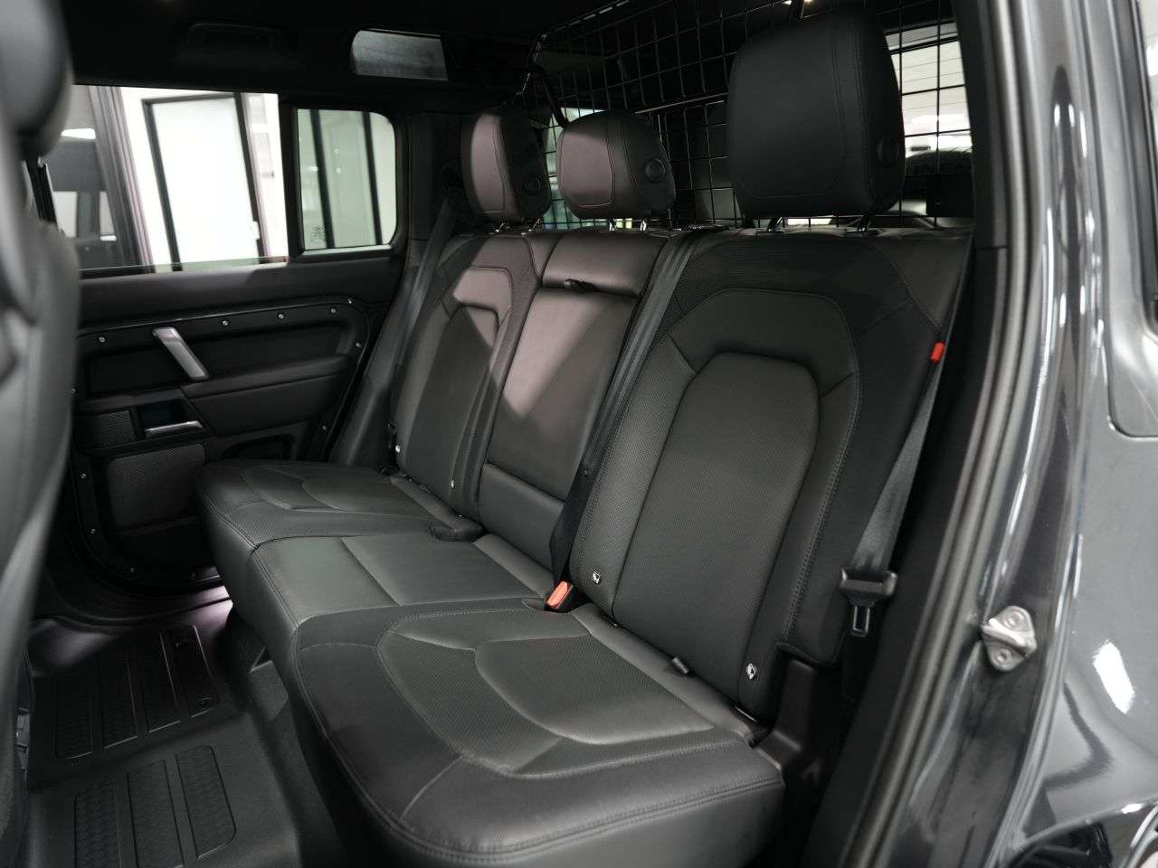 2023 LAND ROVER DEFENDER 110 2023 LAND ROVER DEFENDER 110