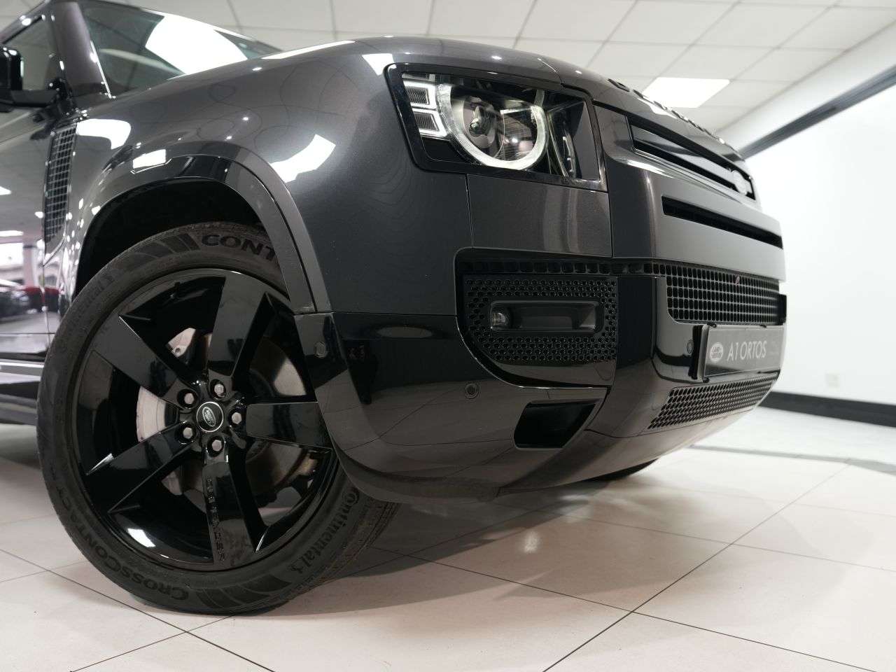 2023 LAND ROVER DEFENDER 110 2023 LAND ROVER DEFENDER 110