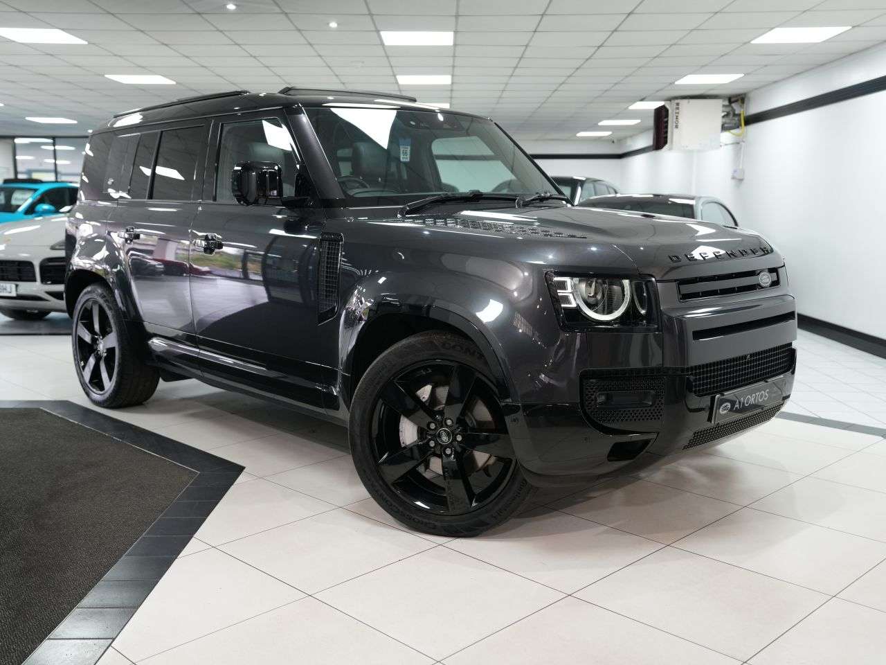 2023 LAND ROVER DEFENDER 110 2023 LAND ROVER DEFENDER 110
