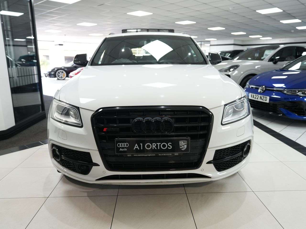 A 2016 AUDI SQ5 3.0 BiTDI V6 Plus SUV 5dr Diesel Tiptronic quattro Euro 6 (s/s) (340 ps) GE A 2016 AUDI SQ5 3.0 BiTDI V6 Plus SUV 5dr Diesel Tiptronic quattro Euro 6 (s/s) (340 ps) GE