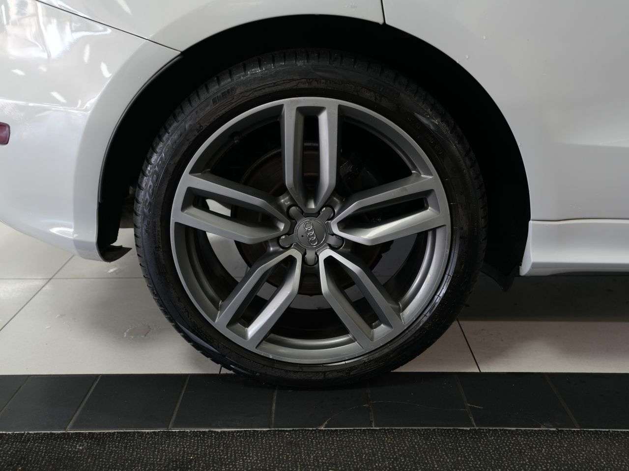 2016 AUDI SQ5 2016 AUDI SQ5
