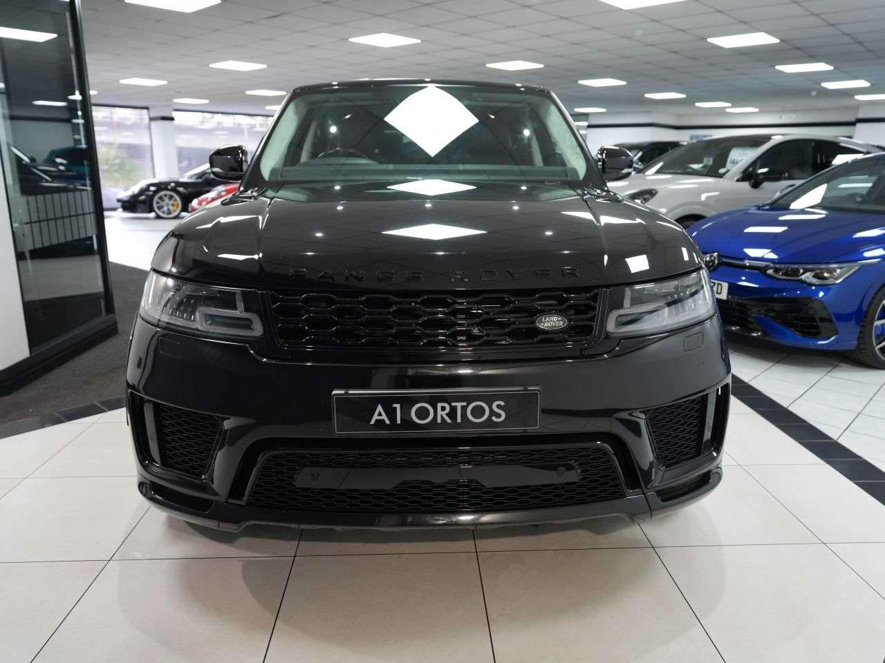 A 2018 LAND ROVER RANGE ROVER SPORT 3.0 SD V6 Autobiography Dynamic SUV 5dr Diesel Auto 4WD Euro 6 (s/s) (306 p A 2018 LAND ROVER RANGE ROVER SPORT 3.0 SD V6 Autobiography Dynamic SUV 5dr Diesel Auto 4WD Euro 6 (s/s) (306 p
