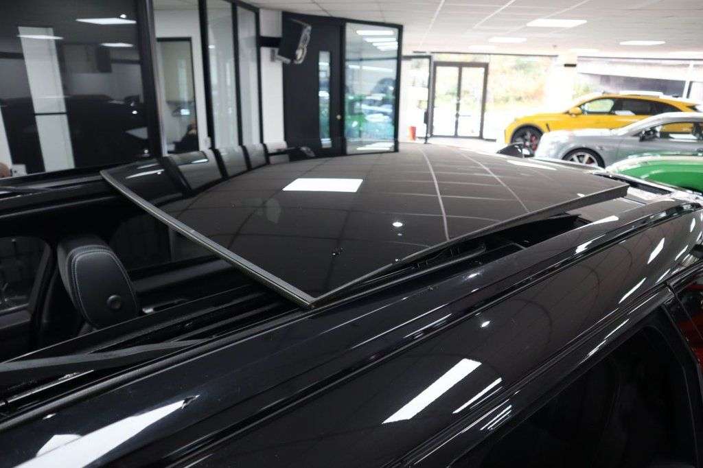 2022 LAND ROVER RANGE ROVER VELAR 2022 LAND ROVER RANGE ROVER VELAR