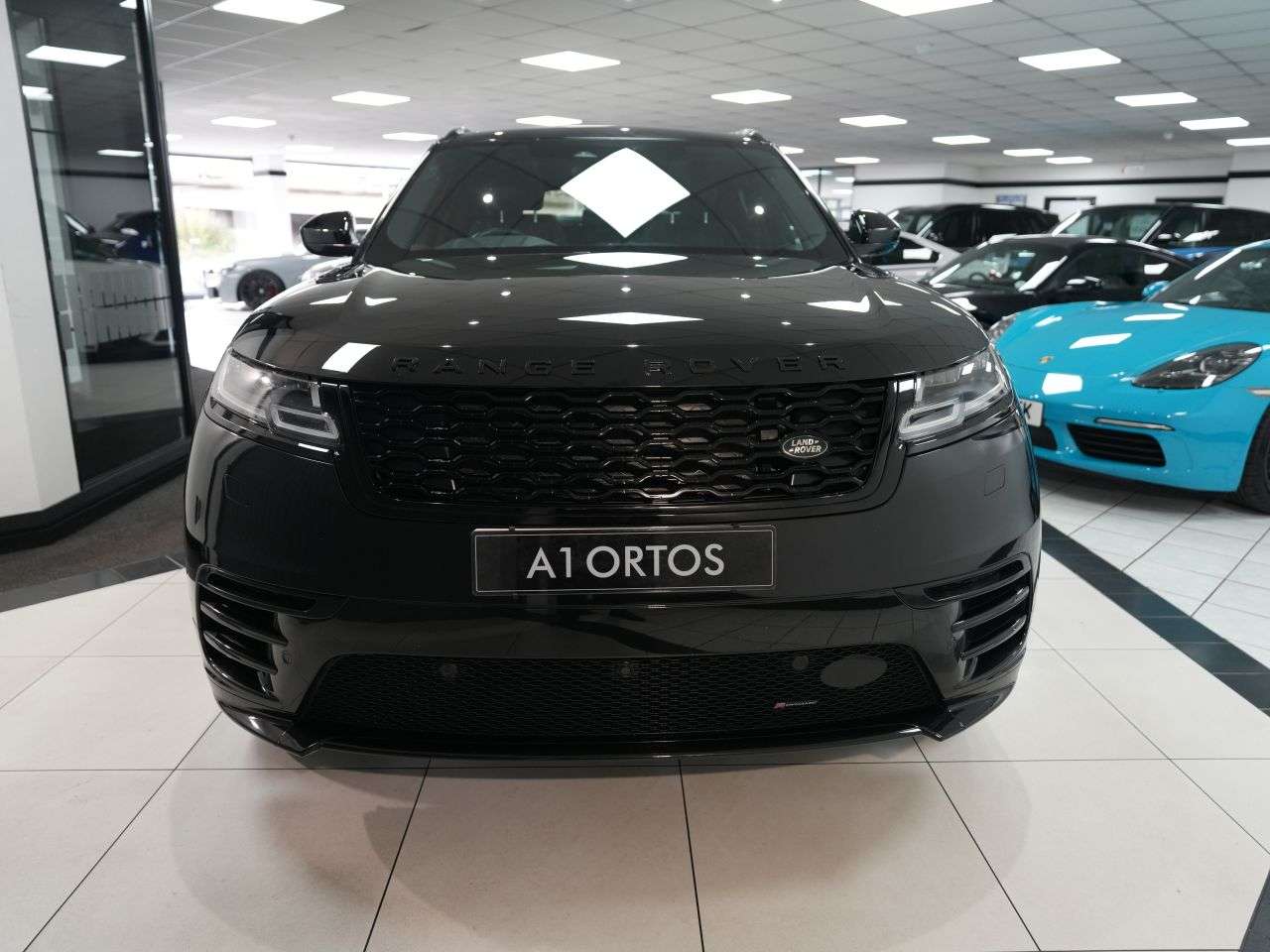 A 2022 LAND ROVER RANGE ROVER VELAR 2.0 D200 MHEV Edition SUV 5dr Diesel Auto 4WD Euro 6 (s/s) (204 ps) 1 OWNER A 2022 LAND ROVER RANGE ROVER VELAR 2.0 D200 MHEV Edition SUV 5dr Diesel Auto 4WD Euro 6 (s/s) (204 ps) 1 OWNER