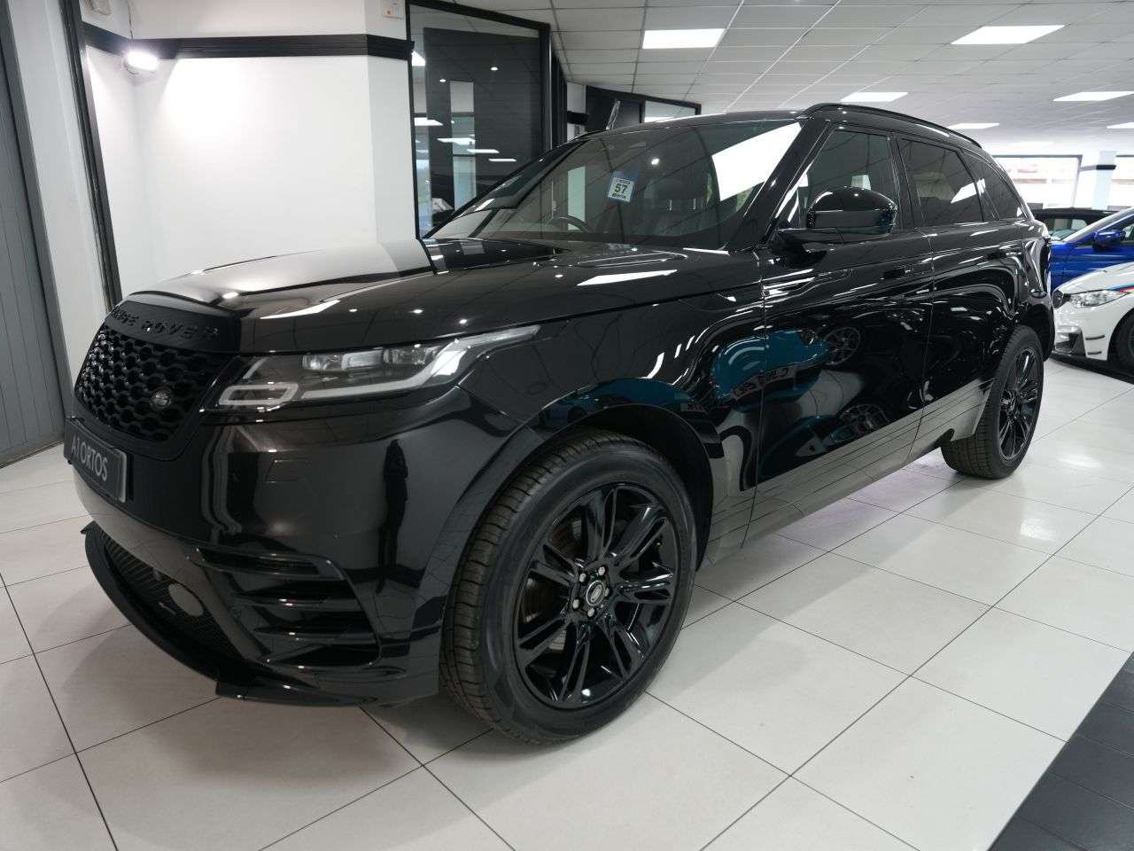 A 2022 LAND ROVER RANGE ROVER VELAR 2.0 D200 MHEV Edition SUV 5dr Diesel Auto 4WD Euro 6 (s/s) (204 ps) 1 OWNER A 2022 LAND ROVER RANGE ROVER VELAR 2.0 D200 MHEV Edition SUV 5dr Diesel Auto 4WD Euro 6 (s/s) (204 ps) 1 OWNER