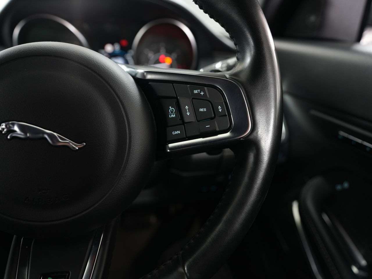 2018 JAGUAR E-PACE 2018 JAGUAR E-PACE