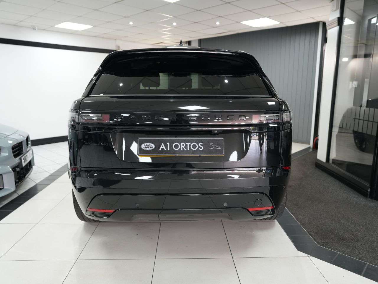 2023 LAND ROVER RANGE ROVER VELAR 2023 LAND ROVER RANGE ROVER VELAR