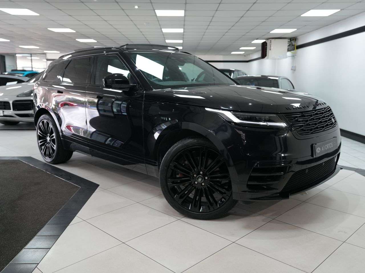 2023 LAND ROVER RANGE ROVER VELAR 2023 LAND ROVER RANGE ROVER VELAR