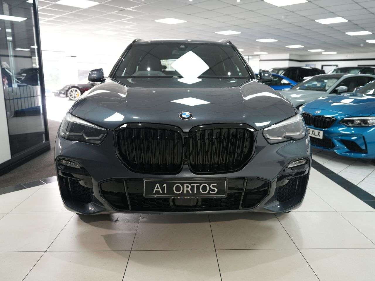 A 2020 BMW X5 3.0 45e 24kWh M Sport SUV 5dr Petrol Plug-in Hybrid Auto xDrive Euro 6 (s/s A 2020 BMW X5 3.0 45e 24kWh M Sport SUV 5dr Petrol Plug-in Hybrid Auto xDrive Euro 6 (s/s