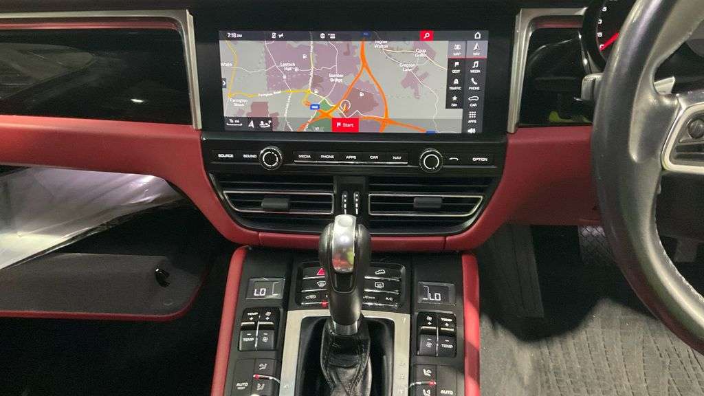 2019 PORSCHE MACAN 2019 PORSCHE MACAN