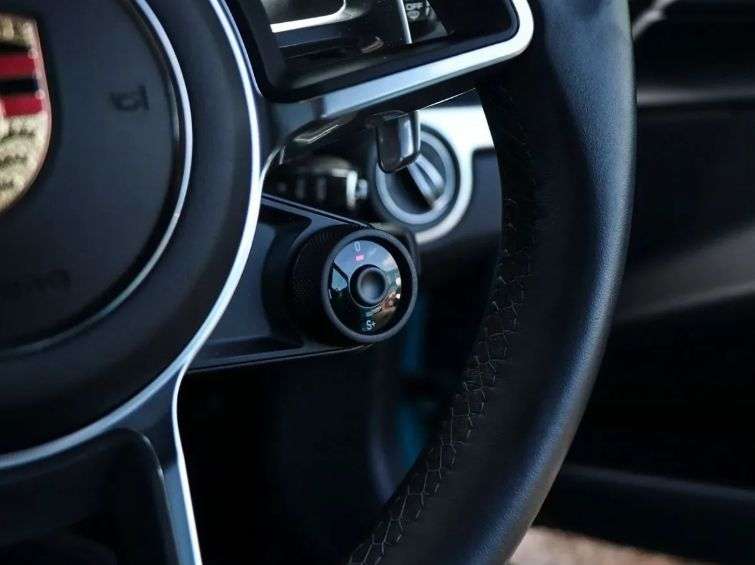 2019 PORSCHE 718 CAYMAN 2019 PORSCHE 718 CAYMAN