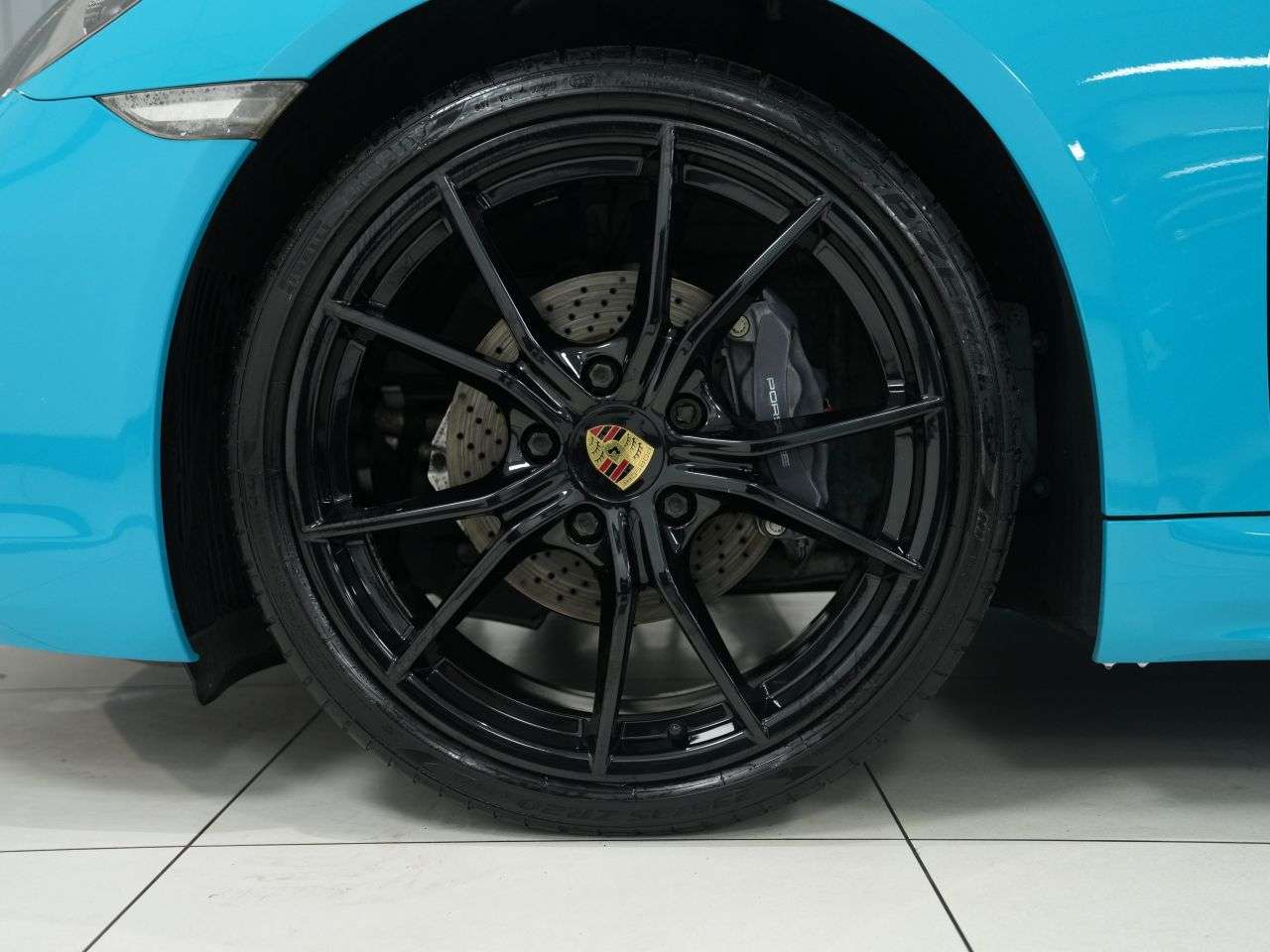 A 2019 PORSCHE 718 CAYMAN 2.0T Coupe GPF 2dr Petrol PDK Euro 6 (s/s) (300 ps) PORSCHE MAIN DEALER HIS A 2019 PORSCHE 718 CAYMAN 2.0T Coupe GPF 2dr Petrol PDK Euro 6 (s/s) (300 ps) PORSCHE MAIN DEALER HIS