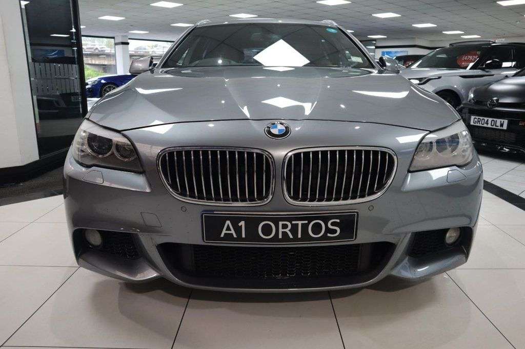 A 2012 BMW 5 SERIES 2.0 520d M Sport Touring 5dr Diesel Auto Euro 5 (s/s) (184 ps) STUNNING HIS A 2012 BMW 5 SERIES 2.0 520d M Sport Touring 5dr Diesel Auto Euro 5 (s/s) (184 ps) STUNNING HIS