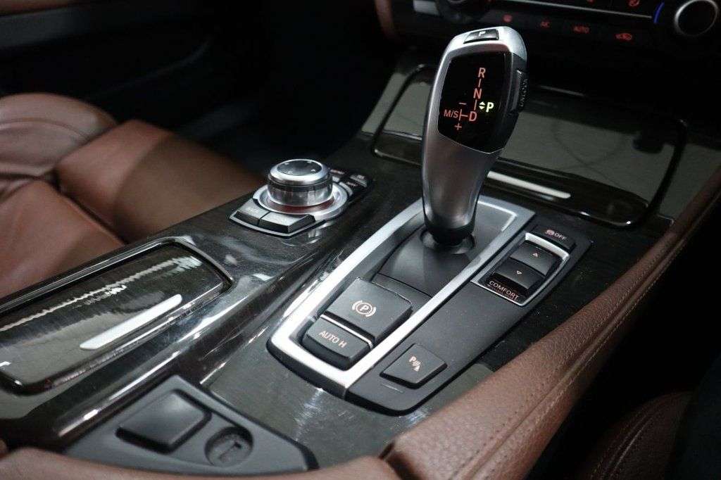 2012 BMW 5 SERIES 2012 BMW 5 SERIES