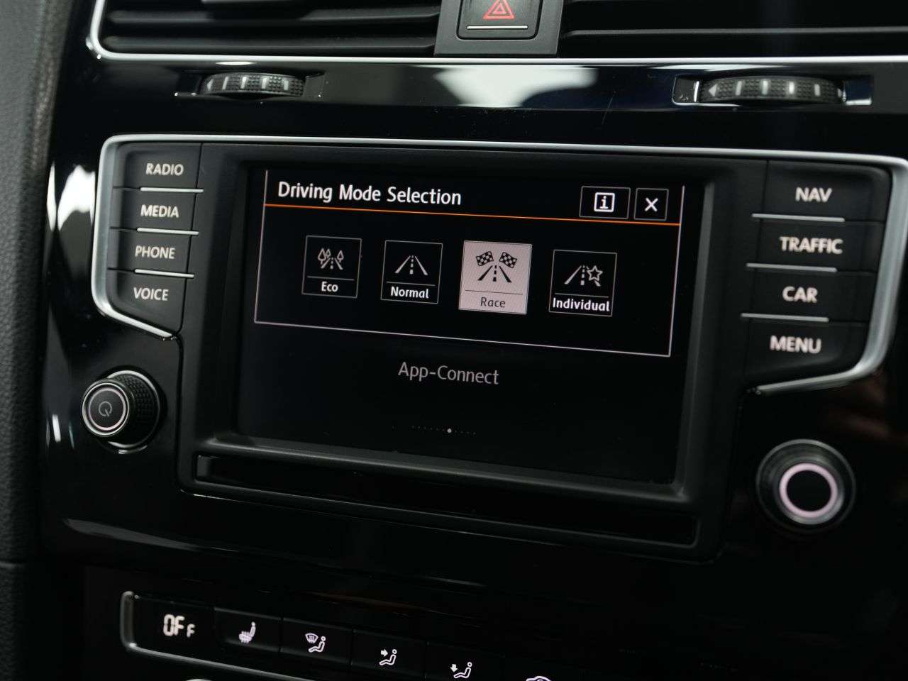 2016 VOLKSWAGEN GOLF 2016 VOLKSWAGEN GOLF