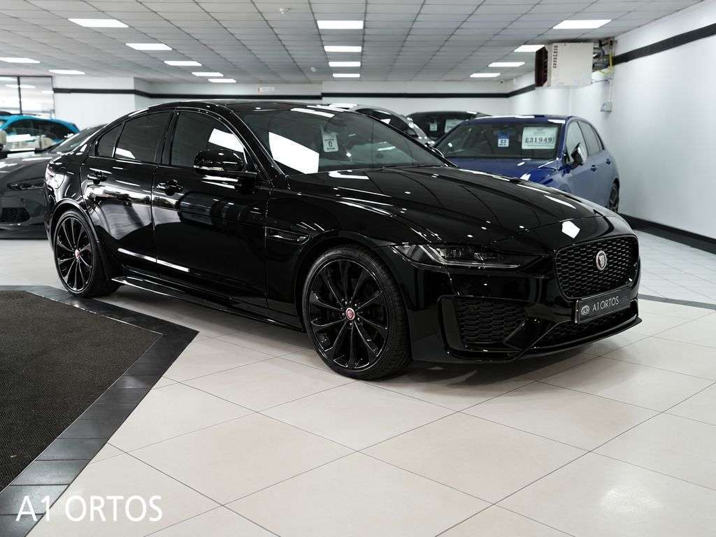 A 2023 JAGUAR XE 2.0 D200 MHEV R-Dynamic SE Black Saloon 4dr Diesel Auto Euro 6 (s/s) (204 p A 2023 JAGUAR XE 2.0 D200 MHEV R-Dynamic SE Black Saloon 4dr Diesel Auto Euro 6 (s/s) (204 p