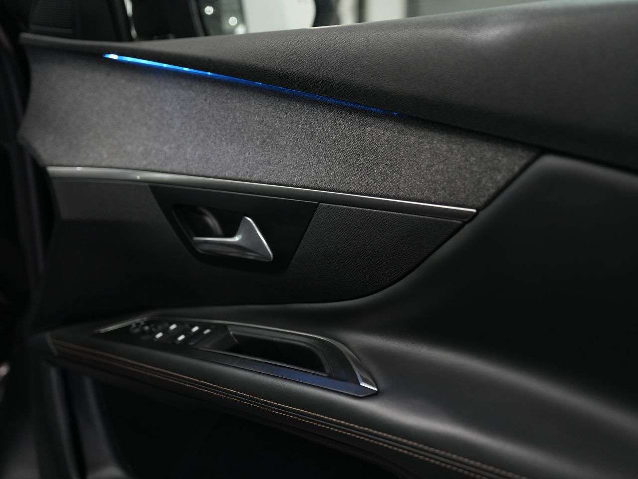 2018 PEUGEOT 3008 2018 PEUGEOT 3008