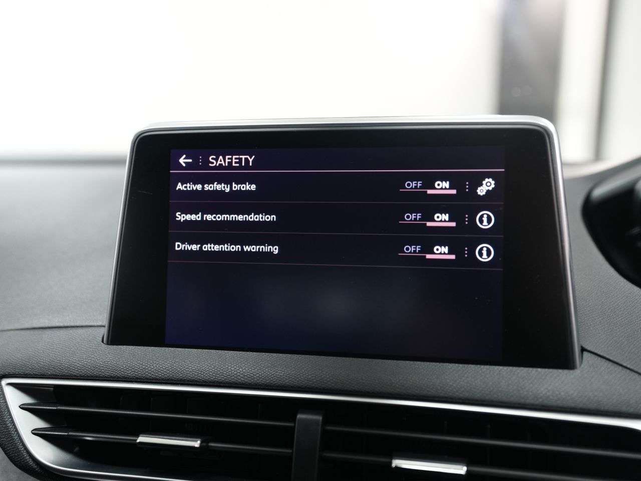 2018 PEUGEOT 3008 2018 PEUGEOT 3008