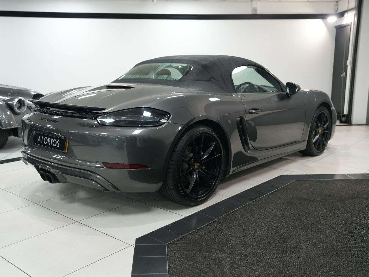 2017 PORSCHE 718 BOXSTER 2017 PORSCHE 718 BOXSTER