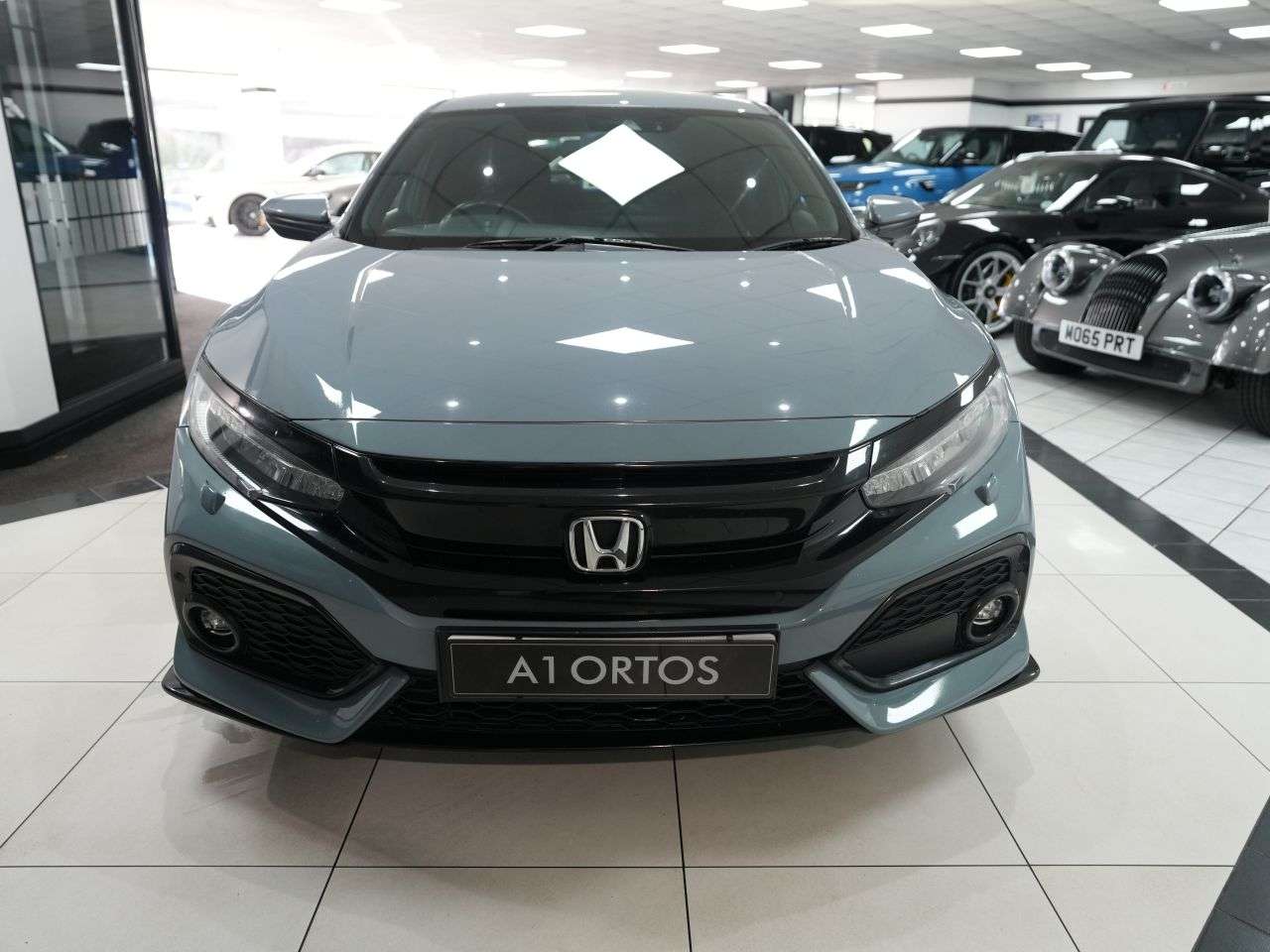 A 2017 HONDA CIVIC 1.5 VTEC Turbo Sport Hatchback 5dr Petrol Manual Euro 6 (s/s) (182 ps) BE Q A 2017 HONDA CIVIC 1.5 VTEC Turbo Sport Hatchback 5dr Petrol Manual Euro 6 (s/s) (182 ps) BE Q