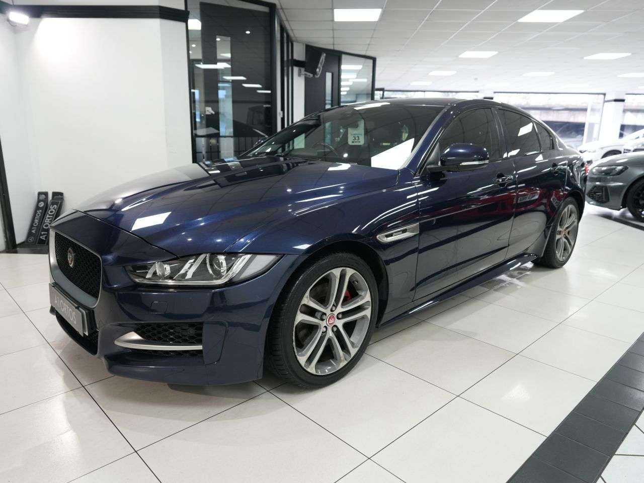 A 2016 JAGUAR XE 2.0d R-Sport Saloon 4dr Diesel Auto Euro 6 (s/s) (180 ps) GENUINE PX BARGAI A 2016 JAGUAR XE 2.0d R-Sport Saloon 4dr Diesel Auto Euro 6 (s/s) (180 ps) GENUINE PX BARGAI