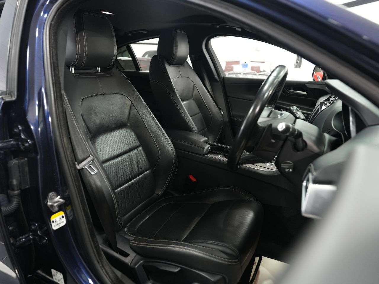 2016 JAGUAR XE 2016 JAGUAR XE