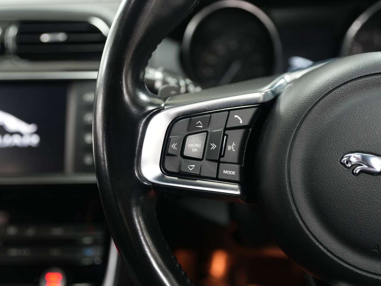 2016 JAGUAR XE 2016 JAGUAR XE