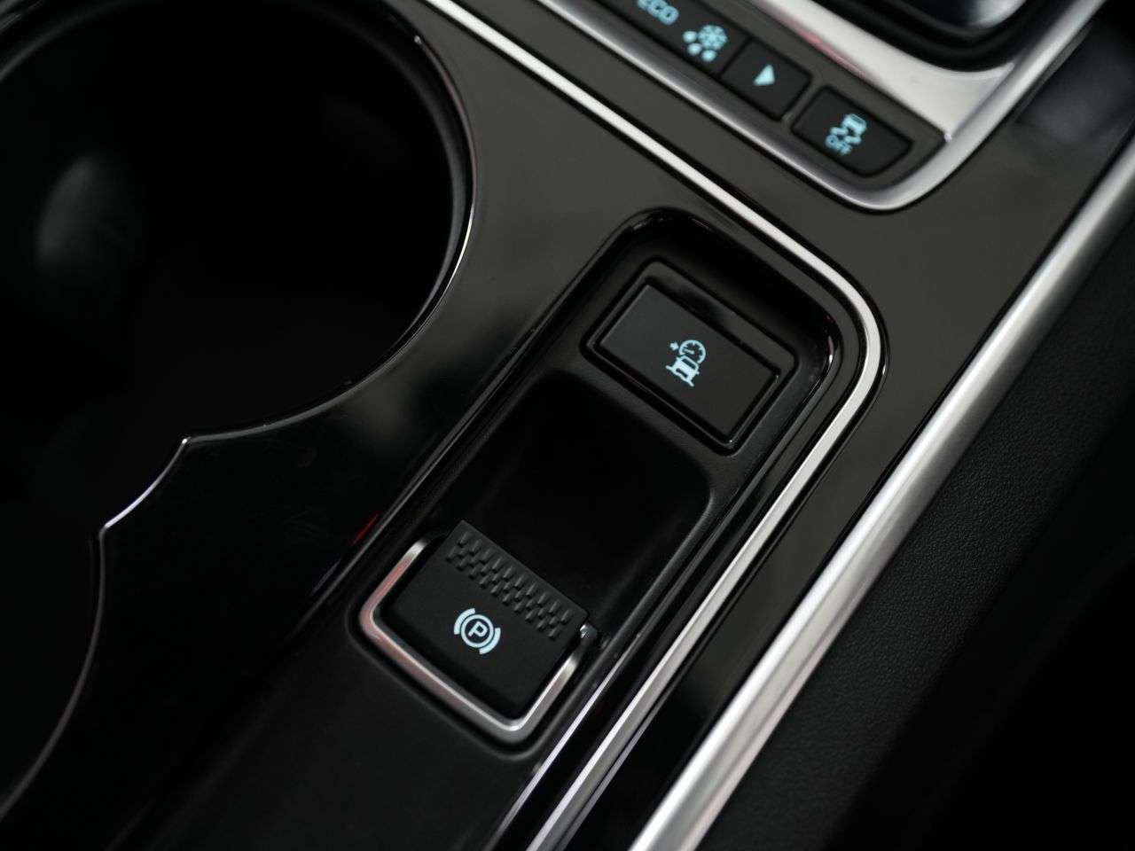 2016 JAGUAR XE 2016 JAGUAR XE