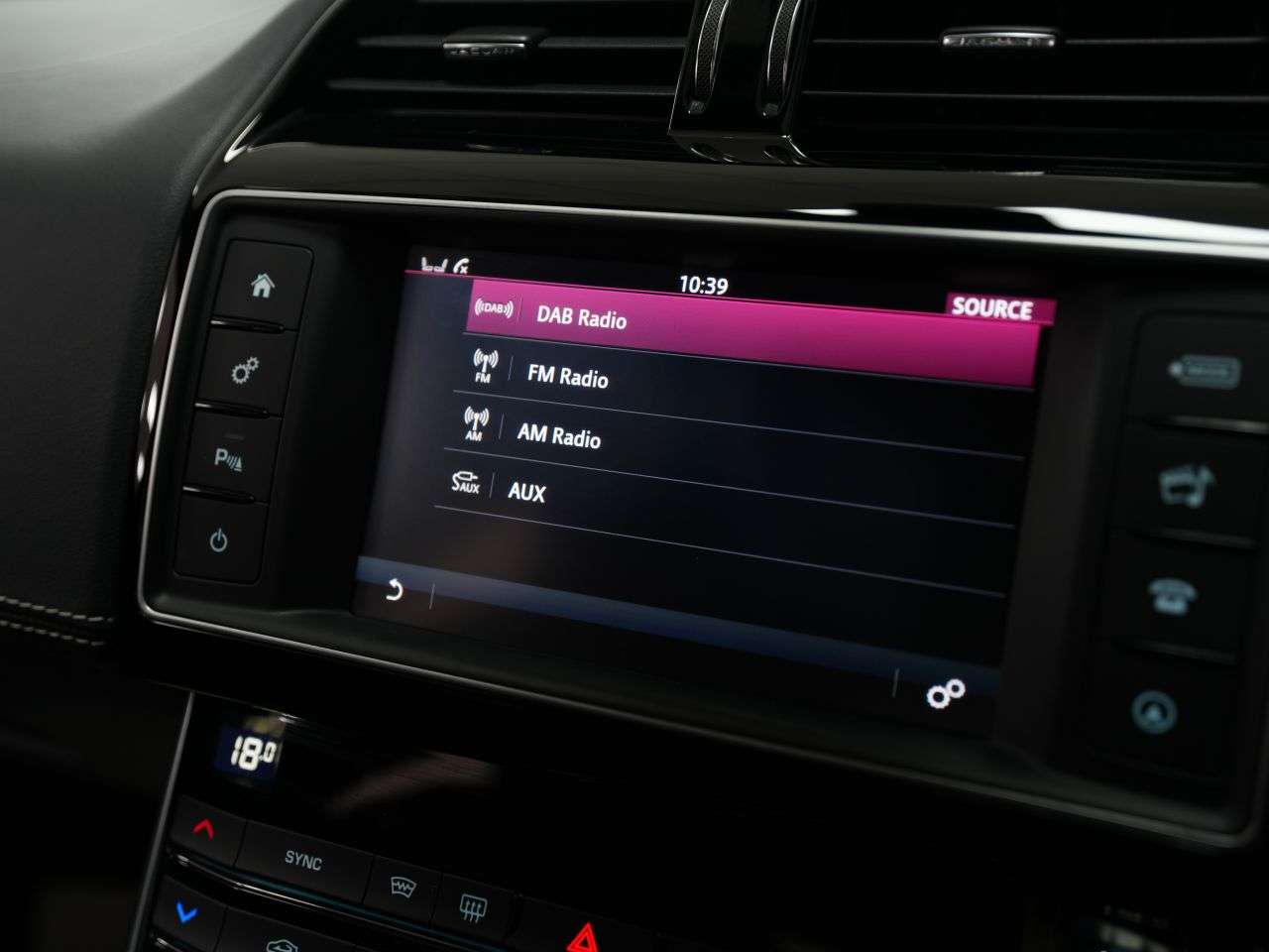 2016 JAGUAR XE 2016 JAGUAR XE