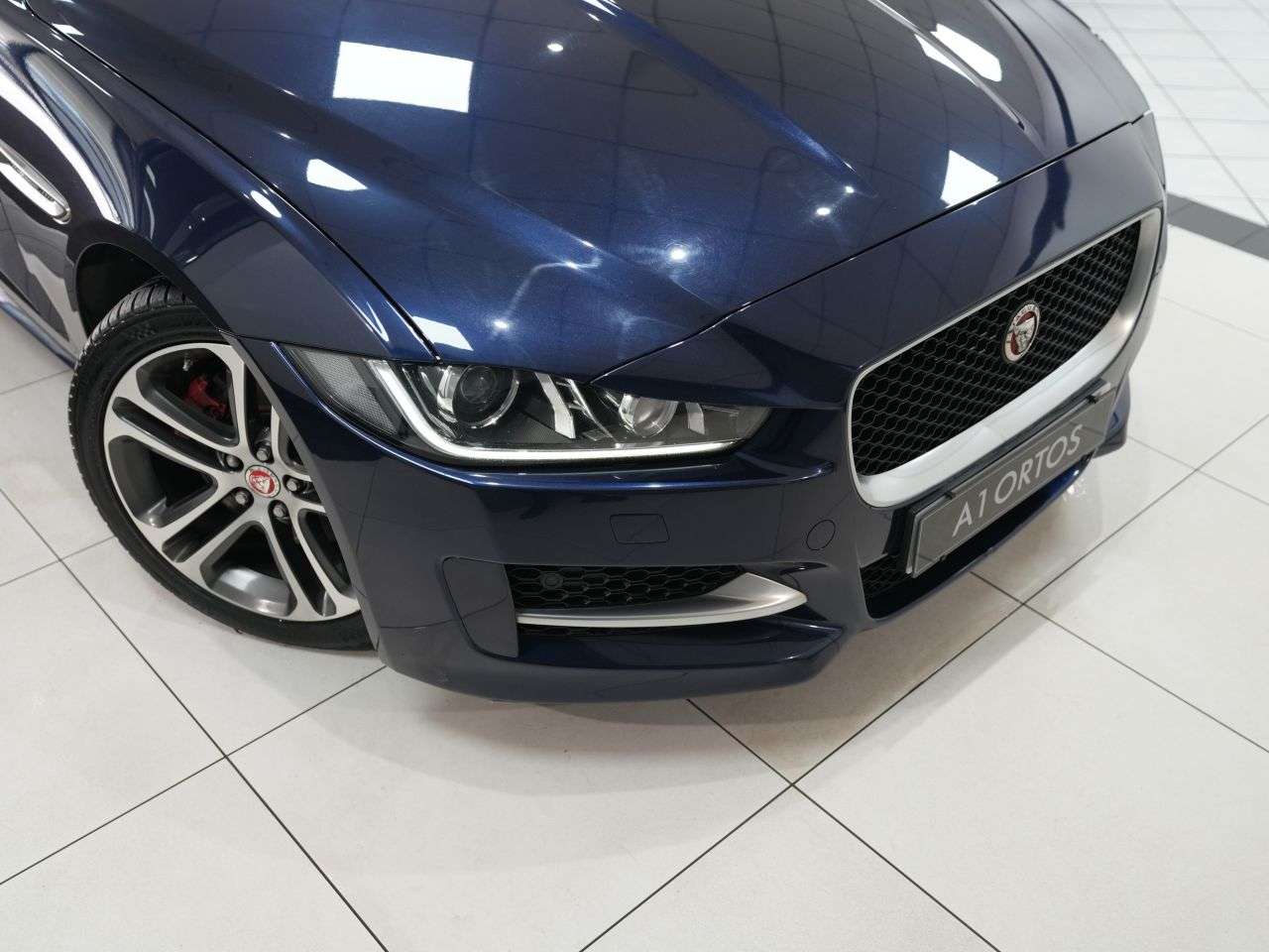 2016 JAGUAR XE 2016 JAGUAR XE