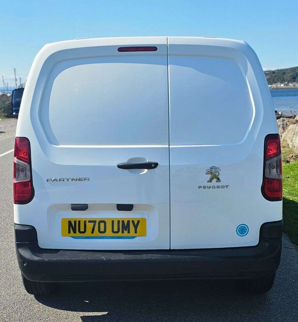 A 2020 PEUGEOT PARTNER 1.5 BlueHDi 1000 Professional Standard Panel Van 5dr Diesel Manual SWB Euro A 2020 PEUGEOT PARTNER 1.5 BlueHDi 1000 Professional Standard Panel Van 5dr Diesel Manual SWB Euro