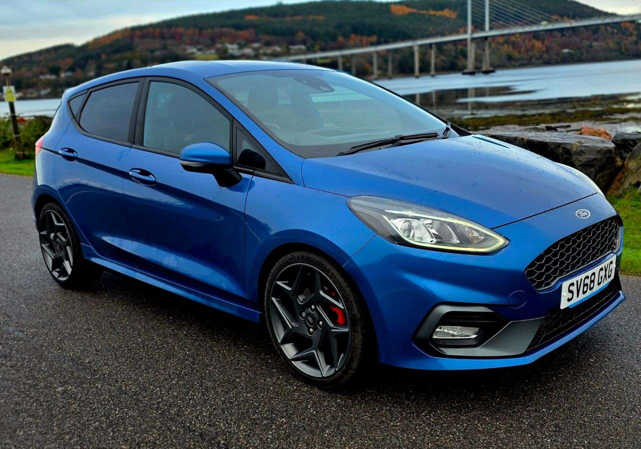 A 2018 FORD FIESTA 1.5T EcoBoost ST-3 Hatchback 5dr Petrol Manual Euro 6 (200 ps) A 2018 FORD FIESTA 1.5T EcoBoost ST-3 Hatchback 5dr Petrol Manual Euro 6 (200 ps)