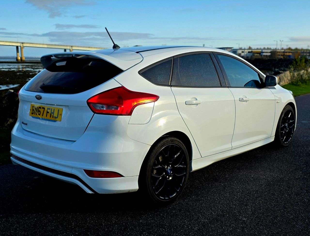 A 2017 FORD FOCUS 1.5 TDCi ST-Line Hatchback 5dr Diesel Manual Euro 6 (s/s) (120 ps) A 2017 FORD FOCUS 1.5 TDCi ST-Line Hatchback 5dr Diesel Manual Euro 6 (s/s) (120 ps)