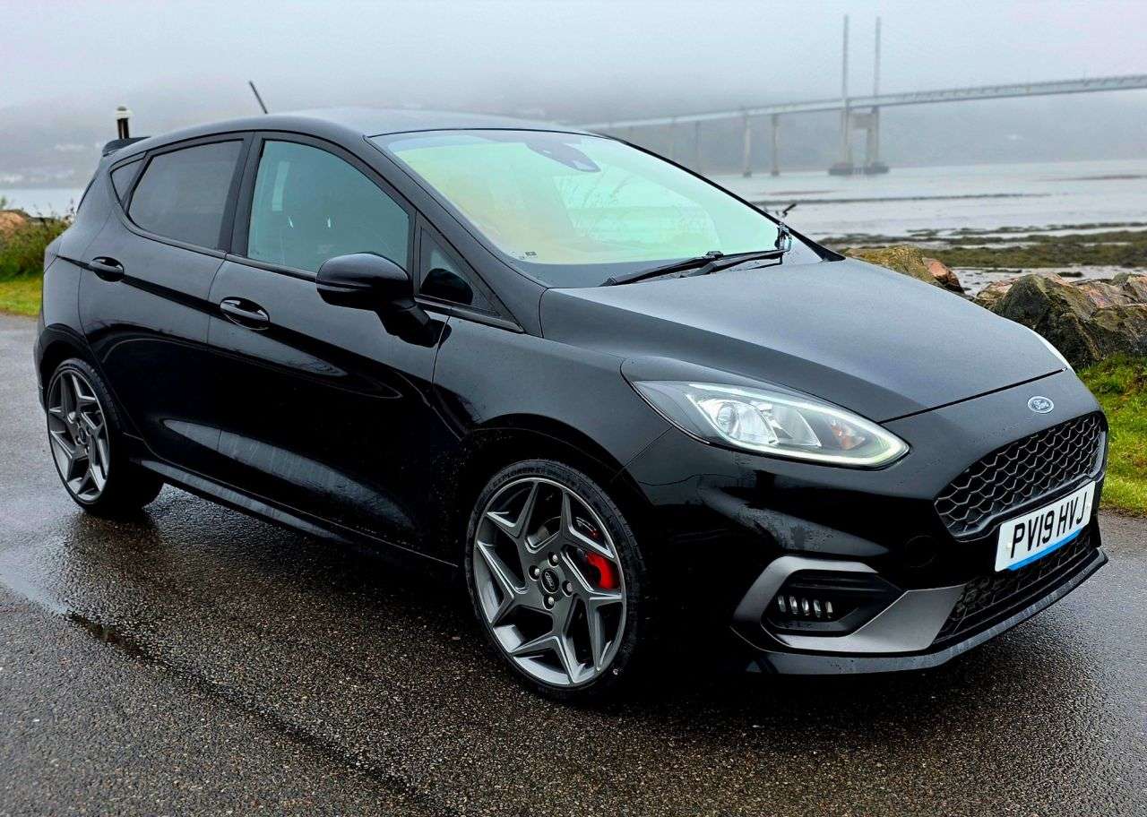 A 2019 FORD FIESTA 1.5T EcoBoost ST-3 Hatchback 5dr Petrol Manual Euro 6 (s/s) (200 ps) A 2019 FORD FIESTA 1.5T EcoBoost ST-3 Hatchback 5dr Petrol Manual Euro 6 (s/s) (200 ps)