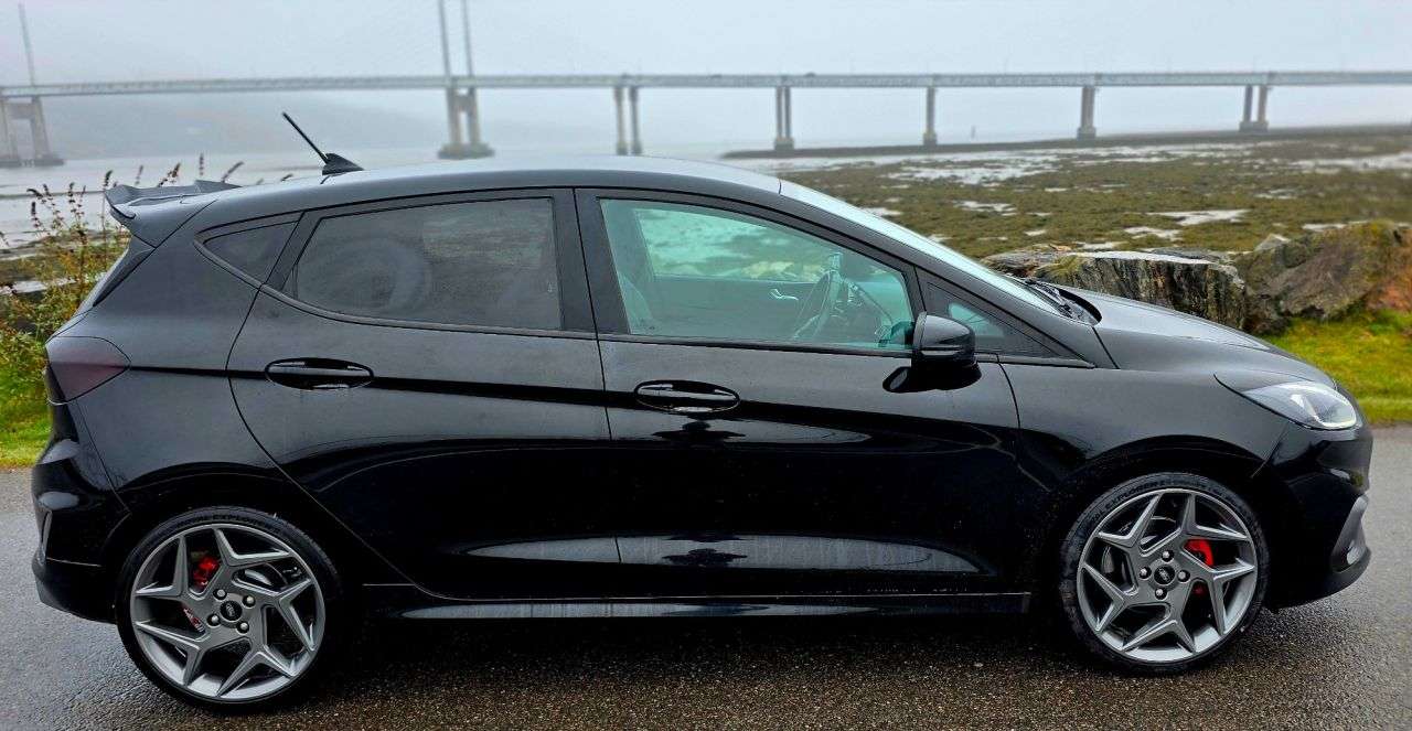 A 2019 FORD FIESTA 1.5T EcoBoost ST-3 Hatchback 5dr Petrol Manual Euro 6 (s/s) (200 ps) A 2019 FORD FIESTA 1.5T EcoBoost ST-3 Hatchback 5dr Petrol Manual Euro 6 (s/s) (200 ps)