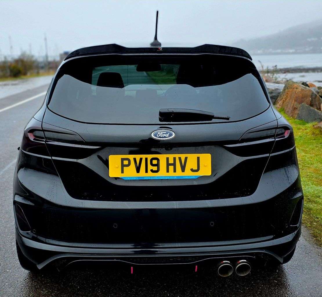 A 2019 FORD FIESTA 1.5T EcoBoost ST-3 Hatchback 5dr Petrol Manual Euro 6 (s/s) (200 ps) A 2019 FORD FIESTA 1.5T EcoBoost ST-3 Hatchback 5dr Petrol Manual Euro 6 (s/s) (200 ps)