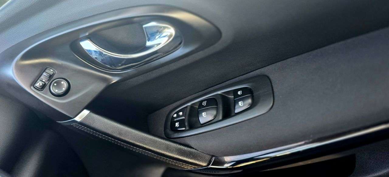 2017 RENAULT KADJAR 2017 RENAULT KADJAR