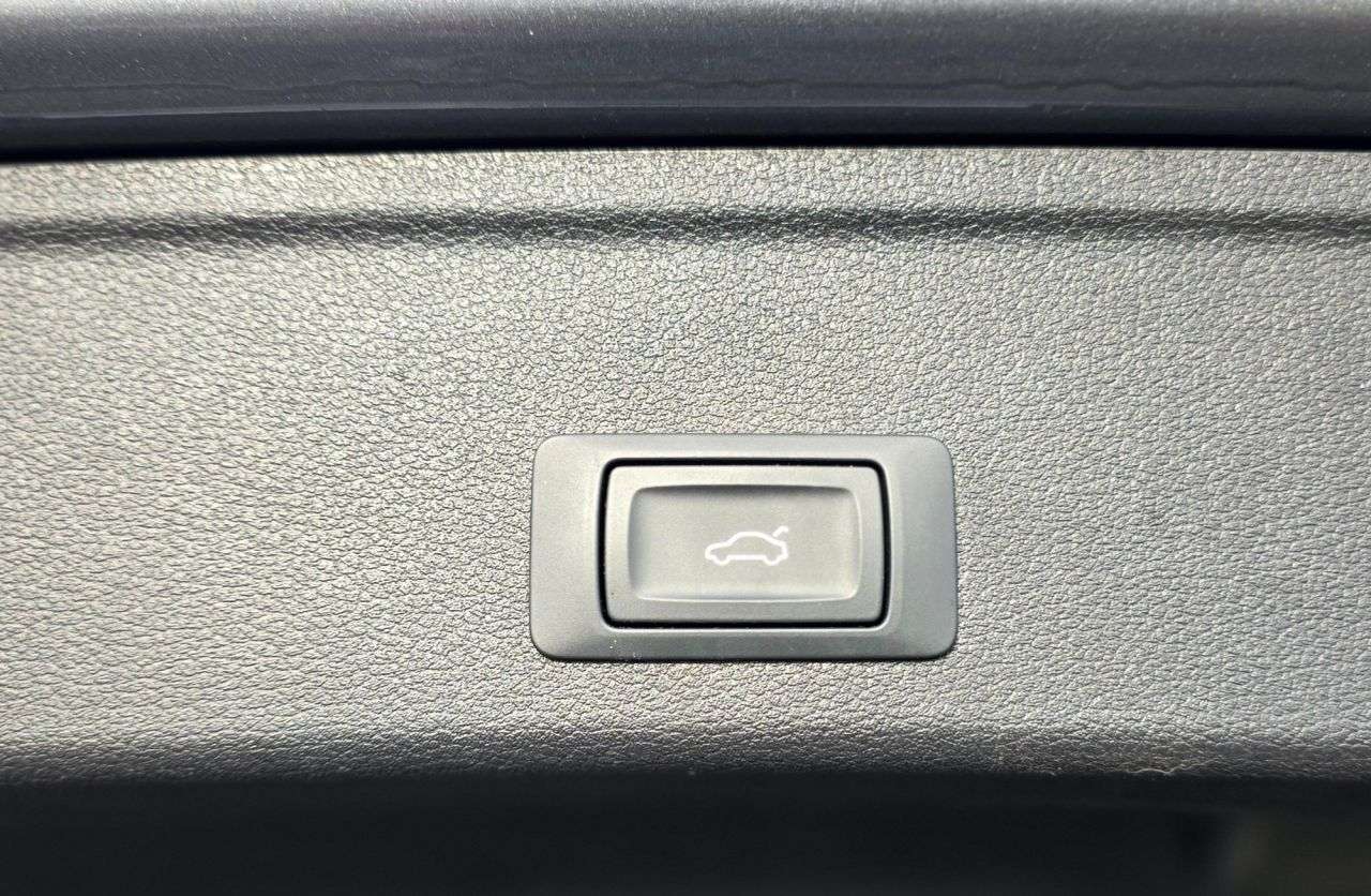 2018 AUDI A4 AVANT 2018 AUDI A4 AVANT