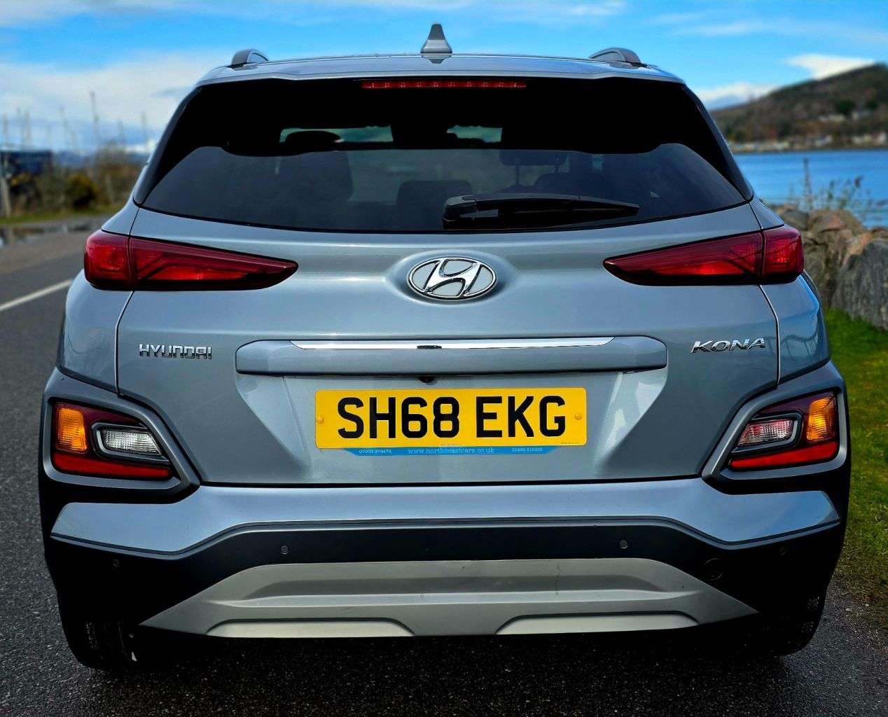 A 2018 HYUNDAI KONA 1.0 T-GDi Blue Drive Premium SUV 5dr Petrol Manual Euro 6 (s/s) (120 ps) A 2018 HYUNDAI KONA 1.0 T-GDi Blue Drive Premium SUV 5dr Petrol Manual Euro 6 (s/s) (120 ps)