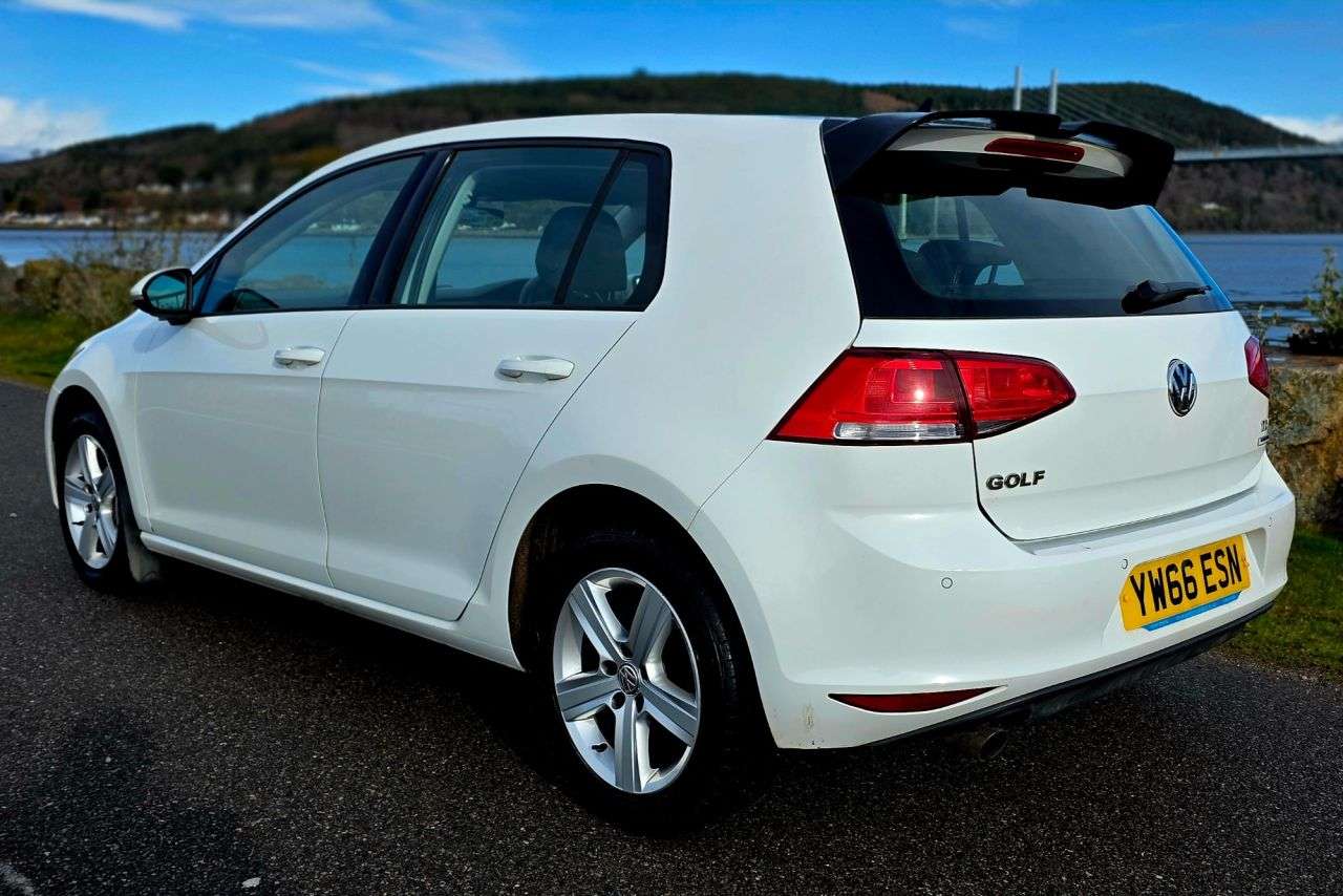 2017 VOLKSWAGEN GOLF 2017 VOLKSWAGEN GOLF