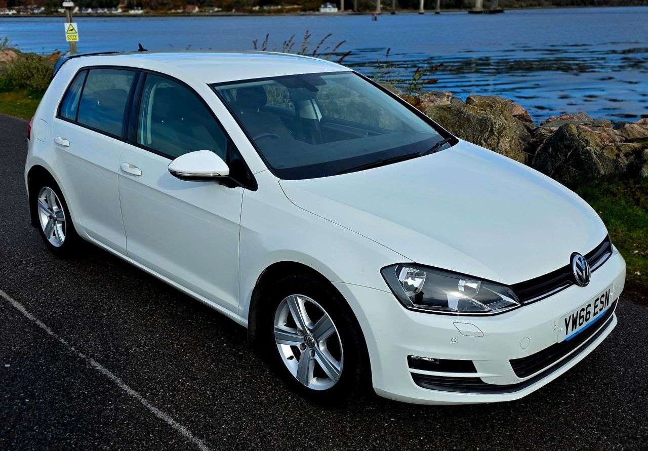 2017 VOLKSWAGEN GOLF 2017 VOLKSWAGEN GOLF