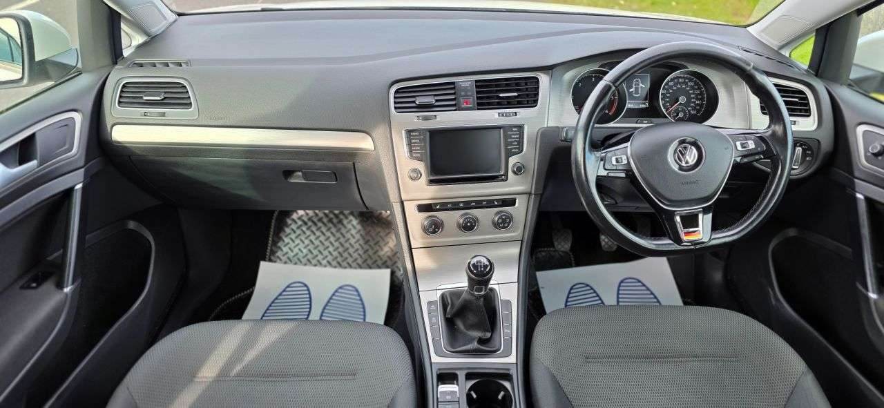 2017 VOLKSWAGEN GOLF 2017 VOLKSWAGEN GOLF