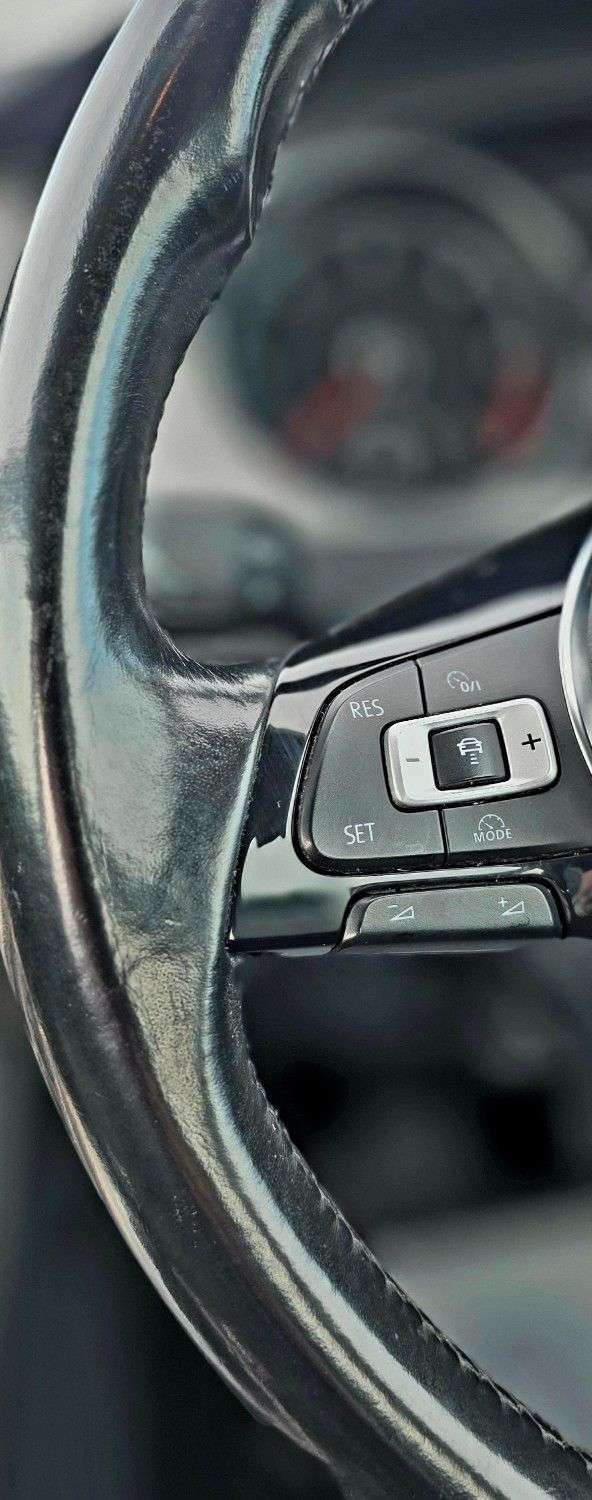 2017 VOLKSWAGEN GOLF 2017 VOLKSWAGEN GOLF