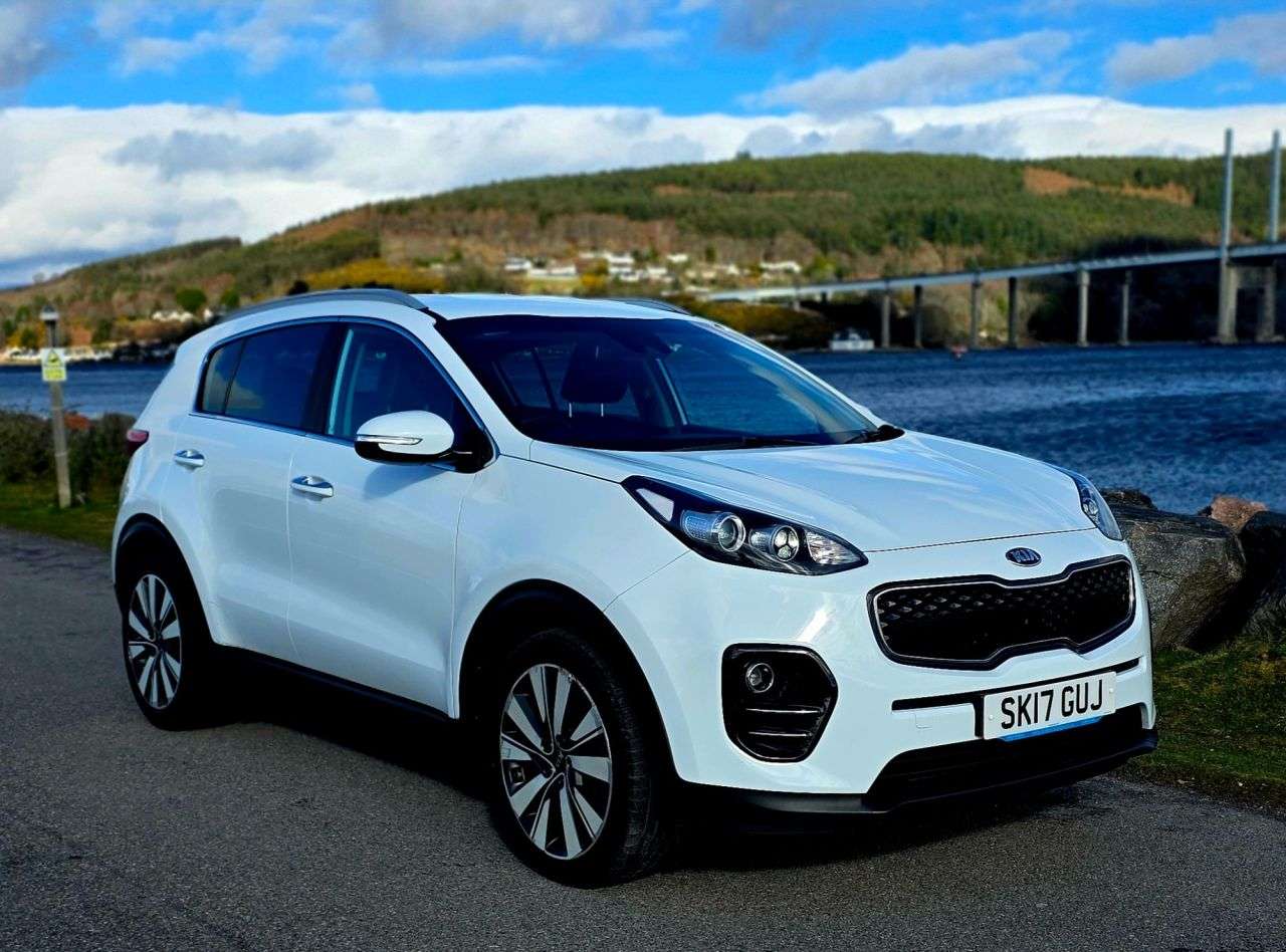 A 2017 KIA SPORTAGE 1.7 CRDi 3 SUV 5dr Diesel Manual Euro 6 (s/s) (114 bhp) A 2017 KIA SPORTAGE 1.7 CRDi 3 SUV 5dr Diesel Manual Euro 6 (s/s) (114 bhp)