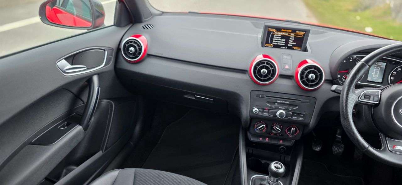 2015 AUDI A1 2015 AUDI A1