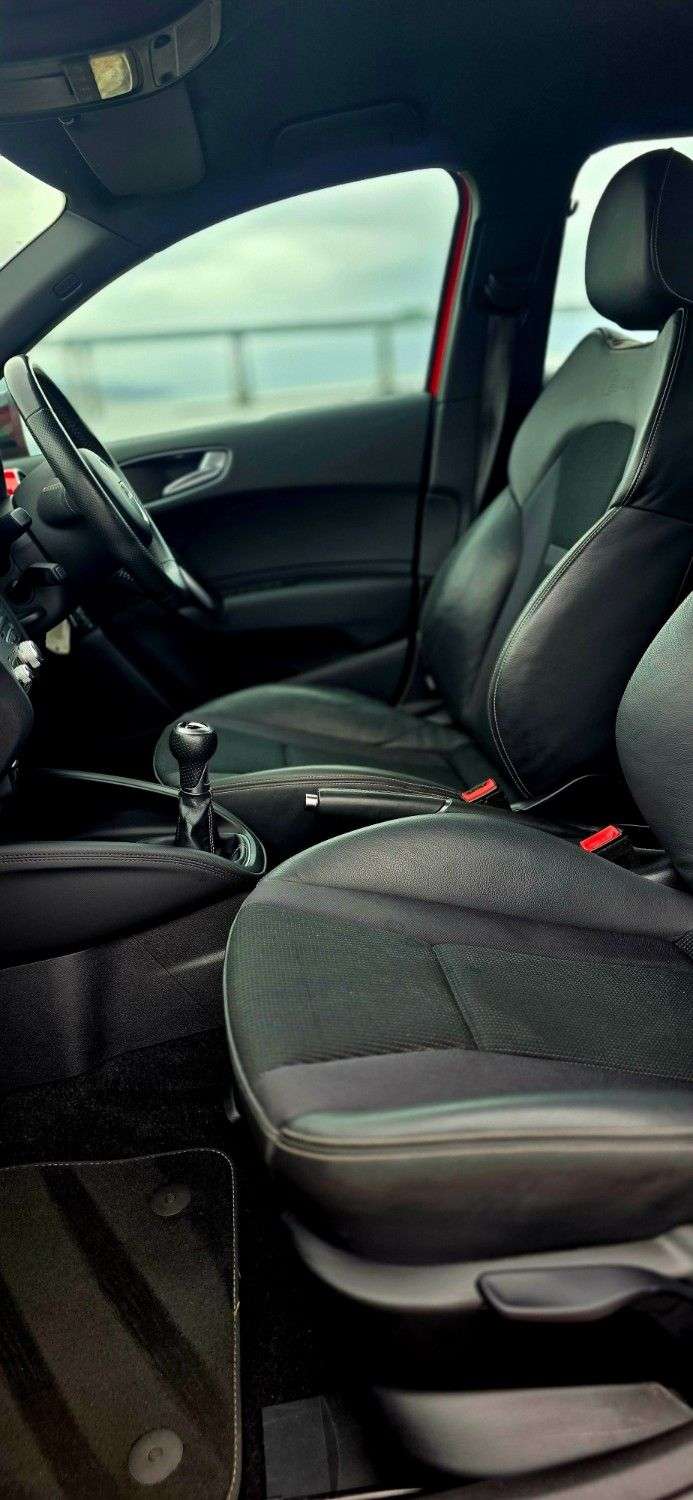 2015 AUDI A1 2015 AUDI A1