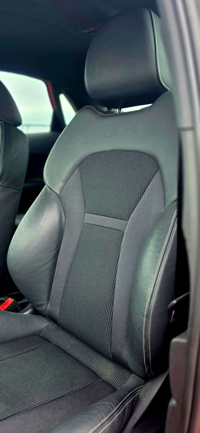 2015 AUDI A1 2015 AUDI A1