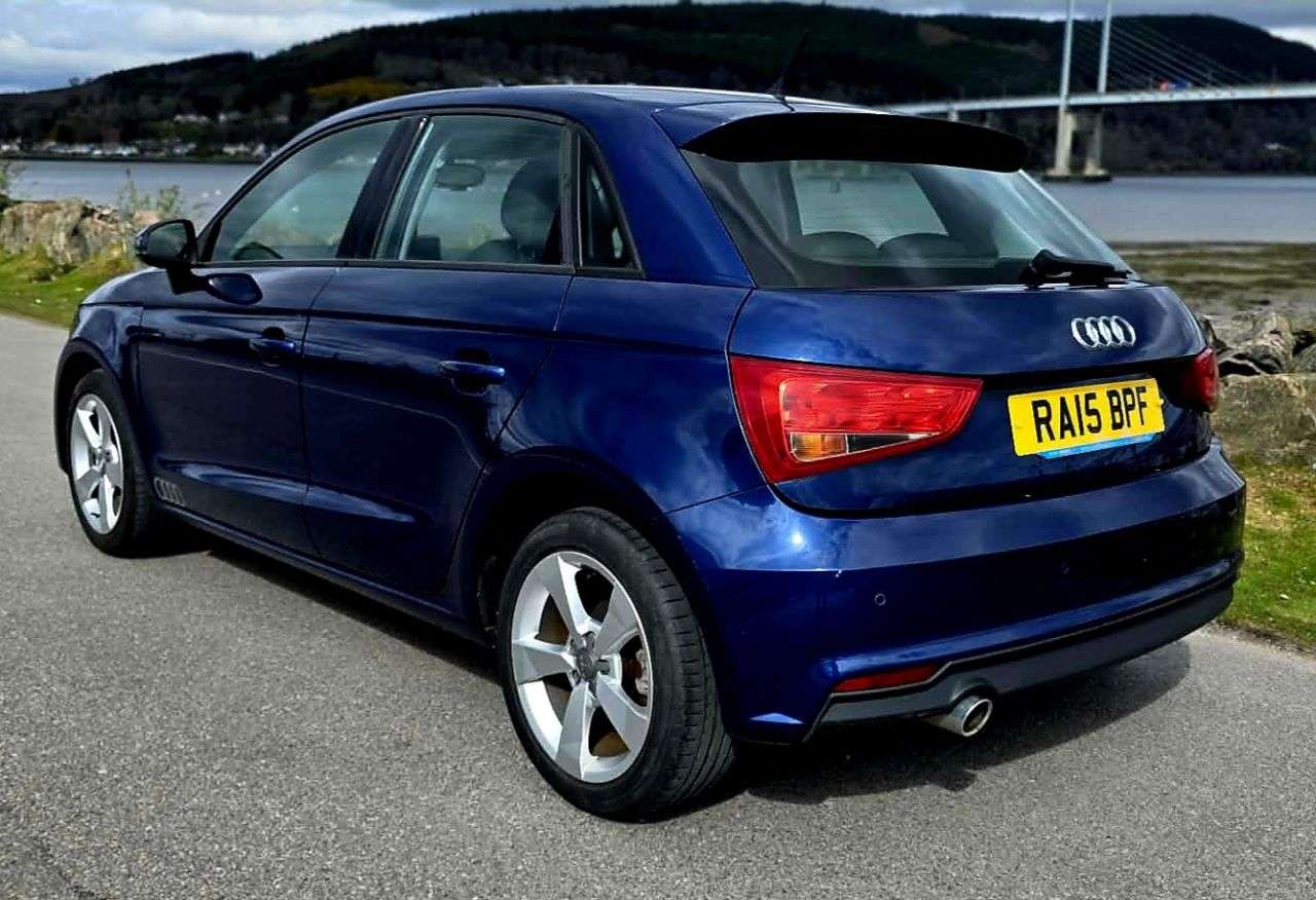 2015 AUDI A1 2015 AUDI A1