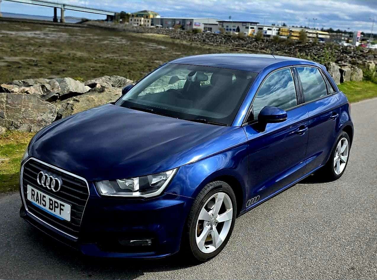 2015 AUDI A1 2015 AUDI A1