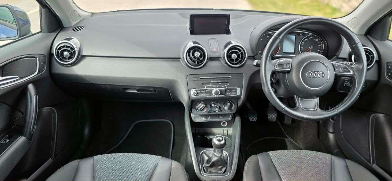 2015 AUDI A1 2015 AUDI A1